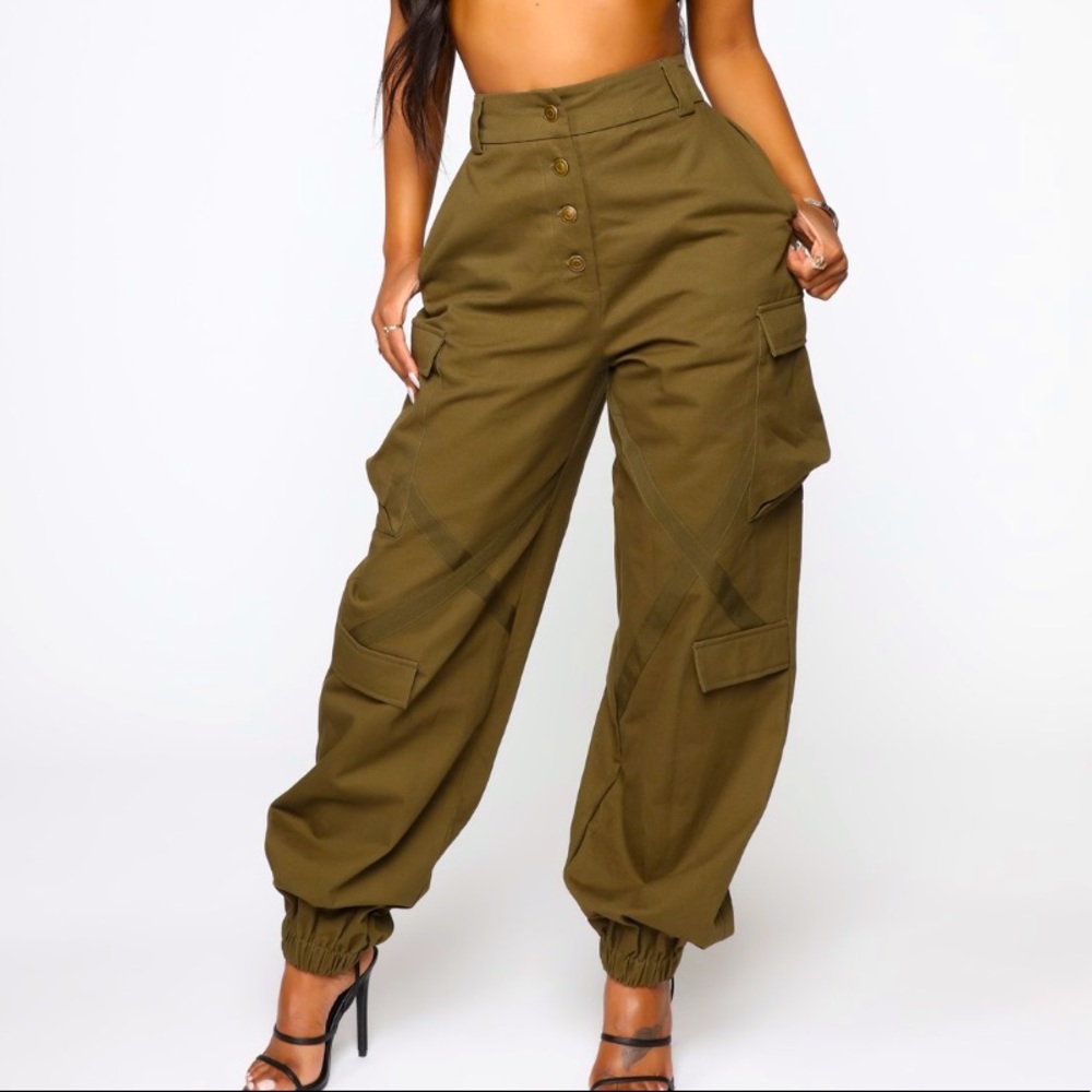 Fashion Nova Oversized Cargo Joggers